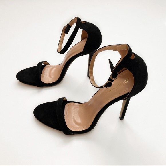 Leather Strappy Sandals Sz 10 Like New - Picture 3 of 7